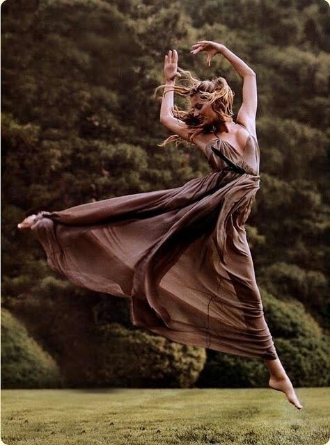 Красивые фото танцевальных движений №430